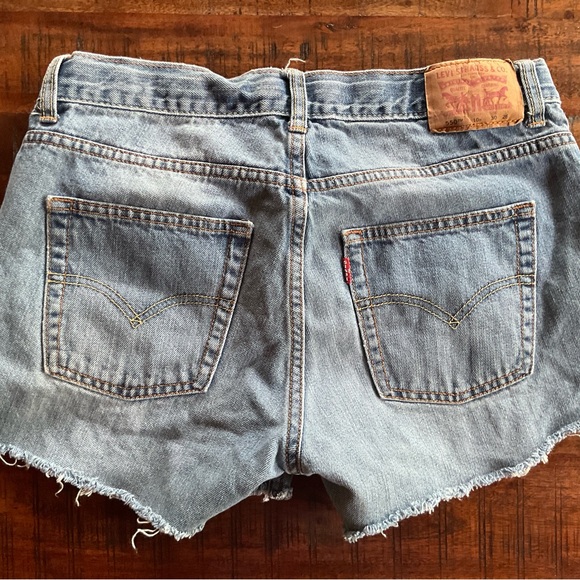Levi’s cut off Jean shorts - Picture 1 of 5